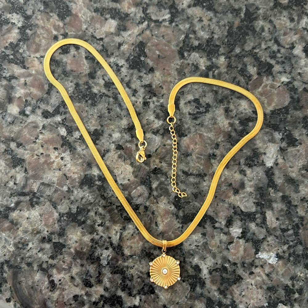 gold stainless steel tarnish free snake herringbone necklace choker cz pendant - Picture 3 of 3